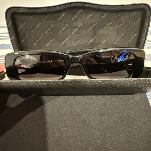Sunglasses - Picture 1 of 5